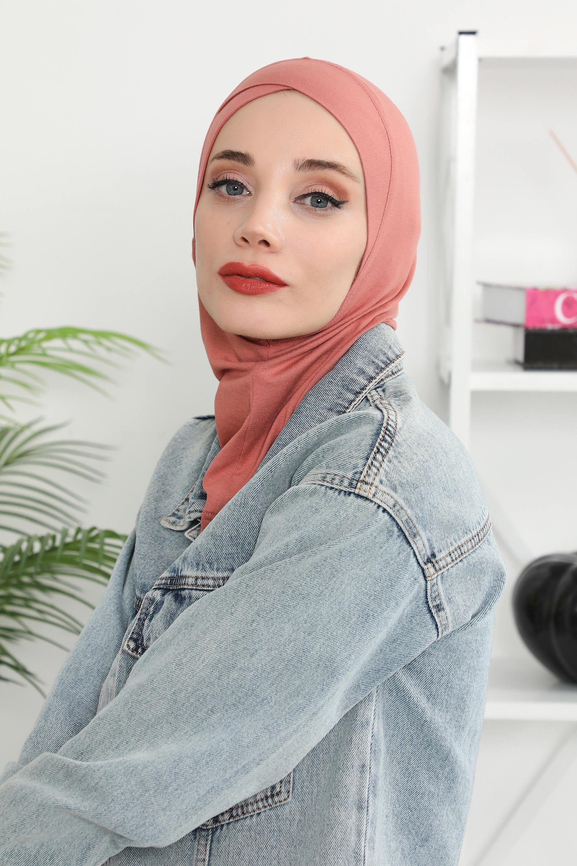 Önü Çapraz Detaylı Penye Bone,TB-4,TB-4