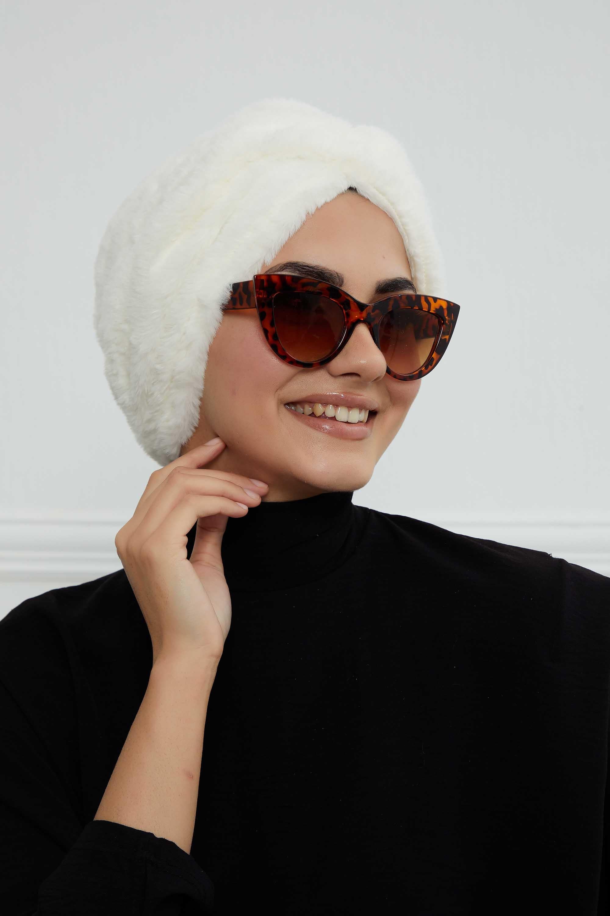 Peluş Yumaşak Dokulu Tesettür Bone,B-9PD