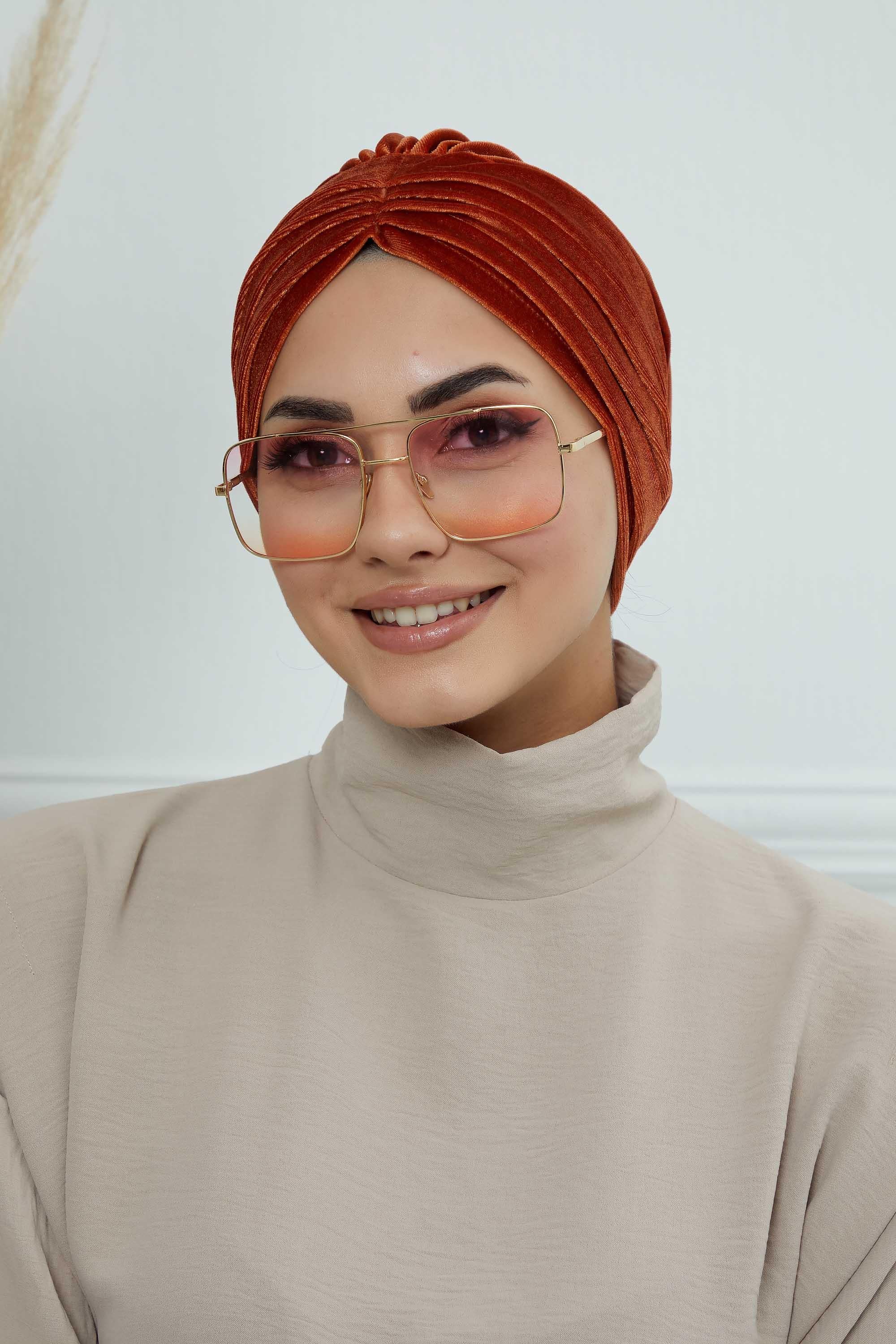 Pileli Kadife Tesettür Bone,B-13K