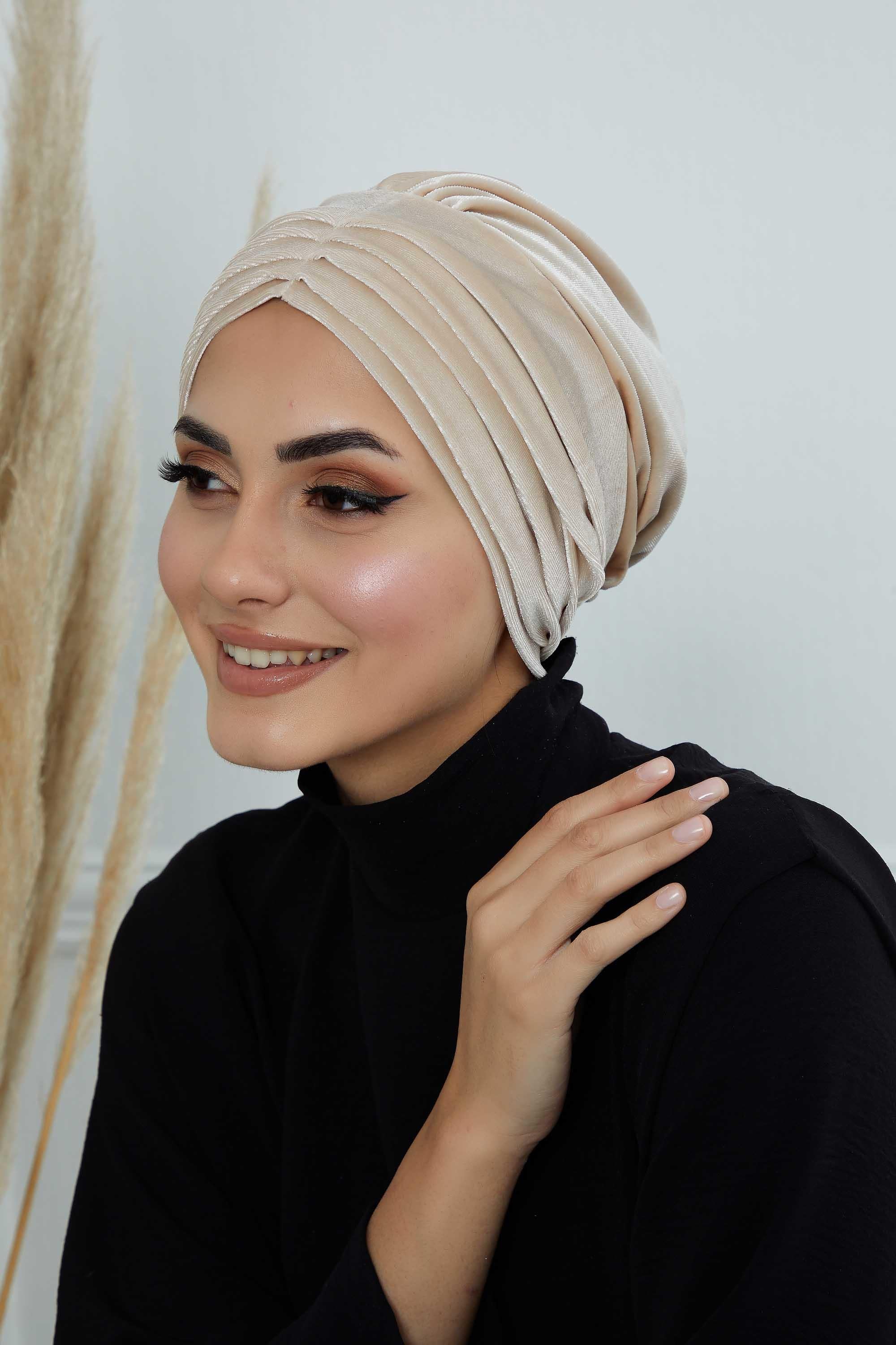 Pileli Kadife Tesettür Bone,B-13K