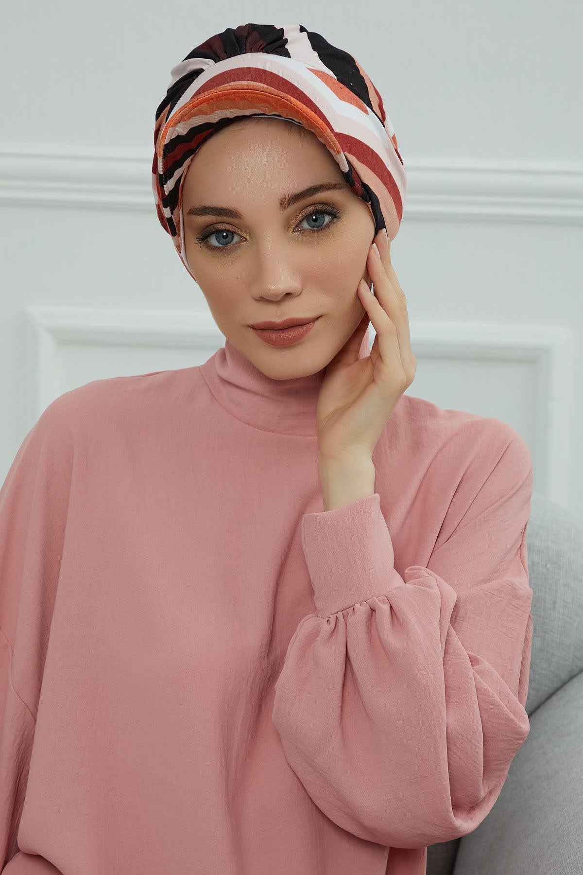 Şapkalı Desenli Penye Bone,B-30YD