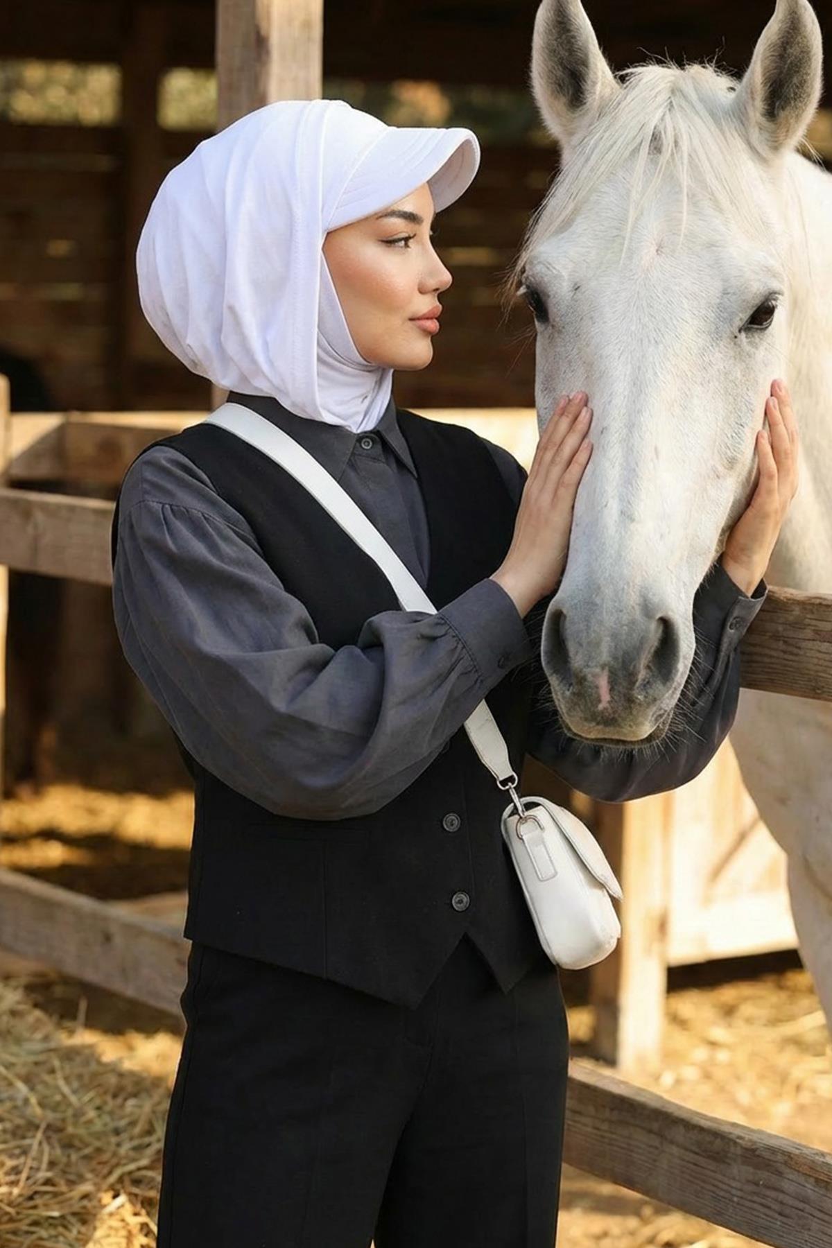 Siperlik ve Kapatıcı Özellikli Penye Kadın Hazır Bone,B-88P